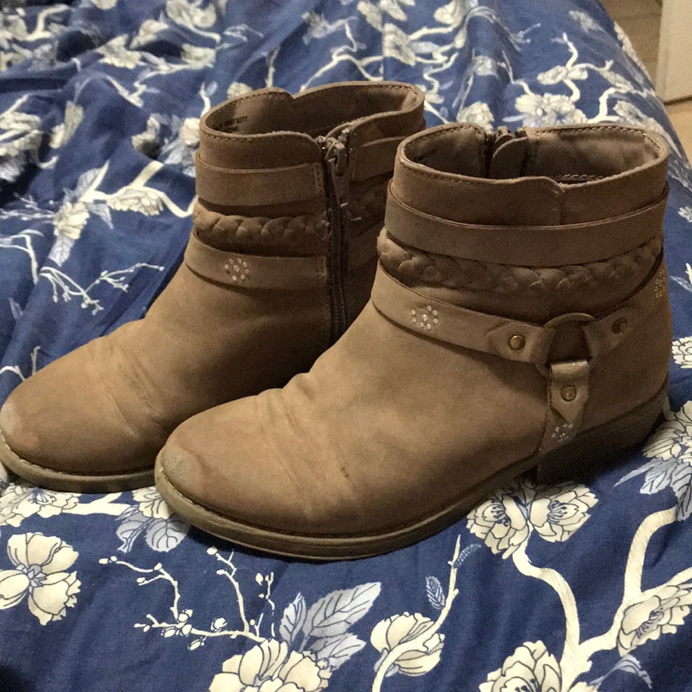 Ankle boots